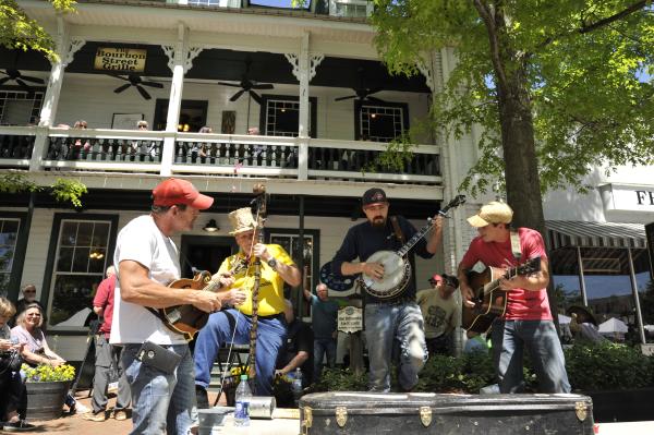 Live Music at Bear on the Square