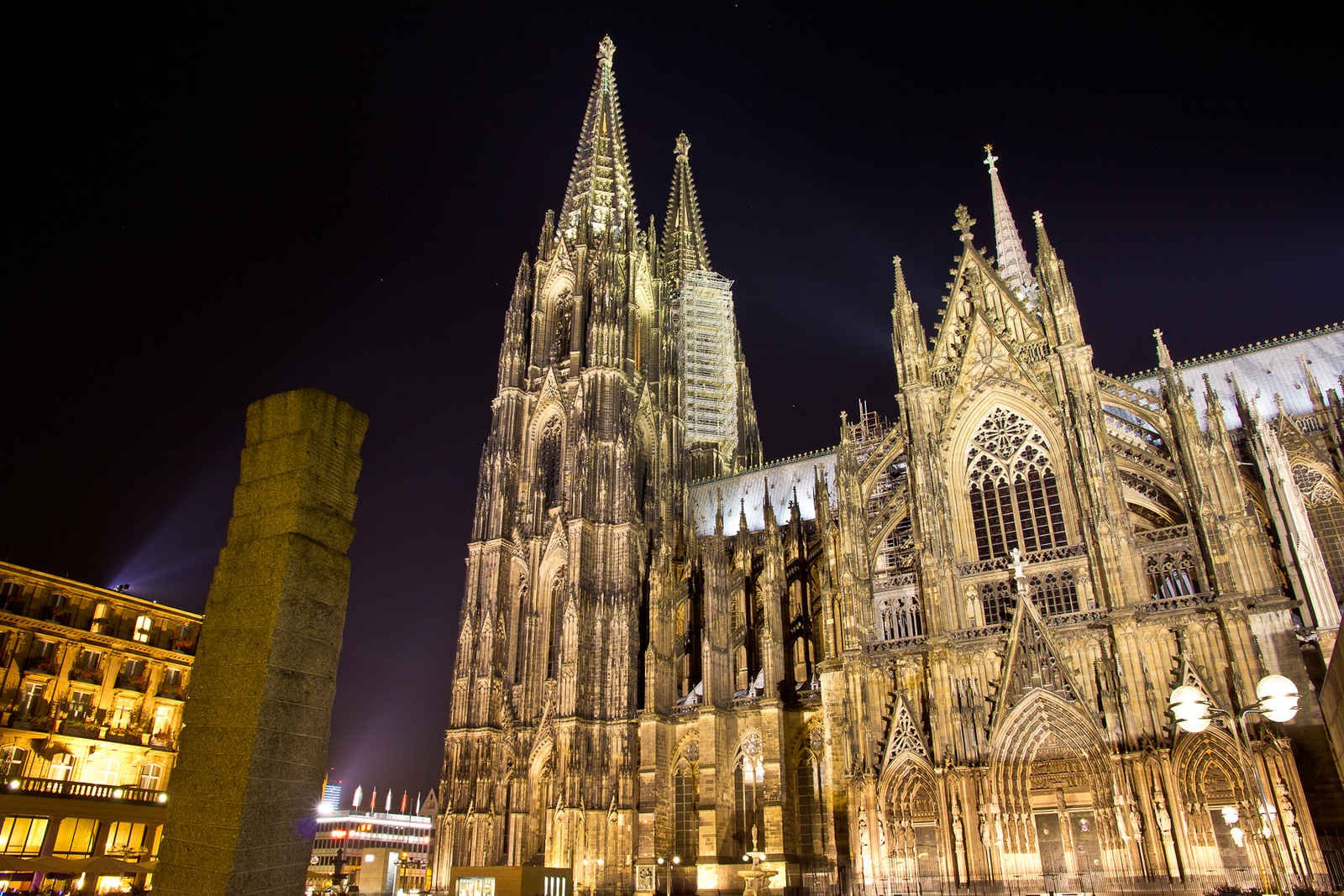 cologne ghost tour