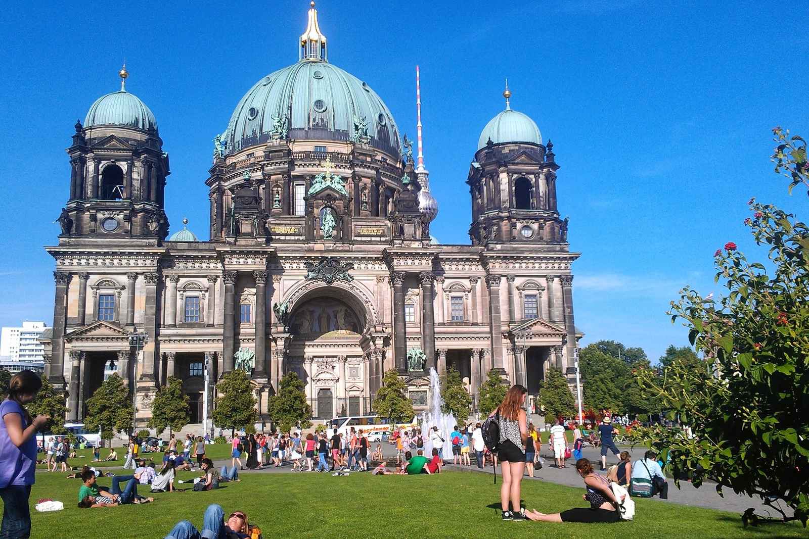 10-most-popular-streets-in-berlin-take-a-walk-down-berlin-s-streets