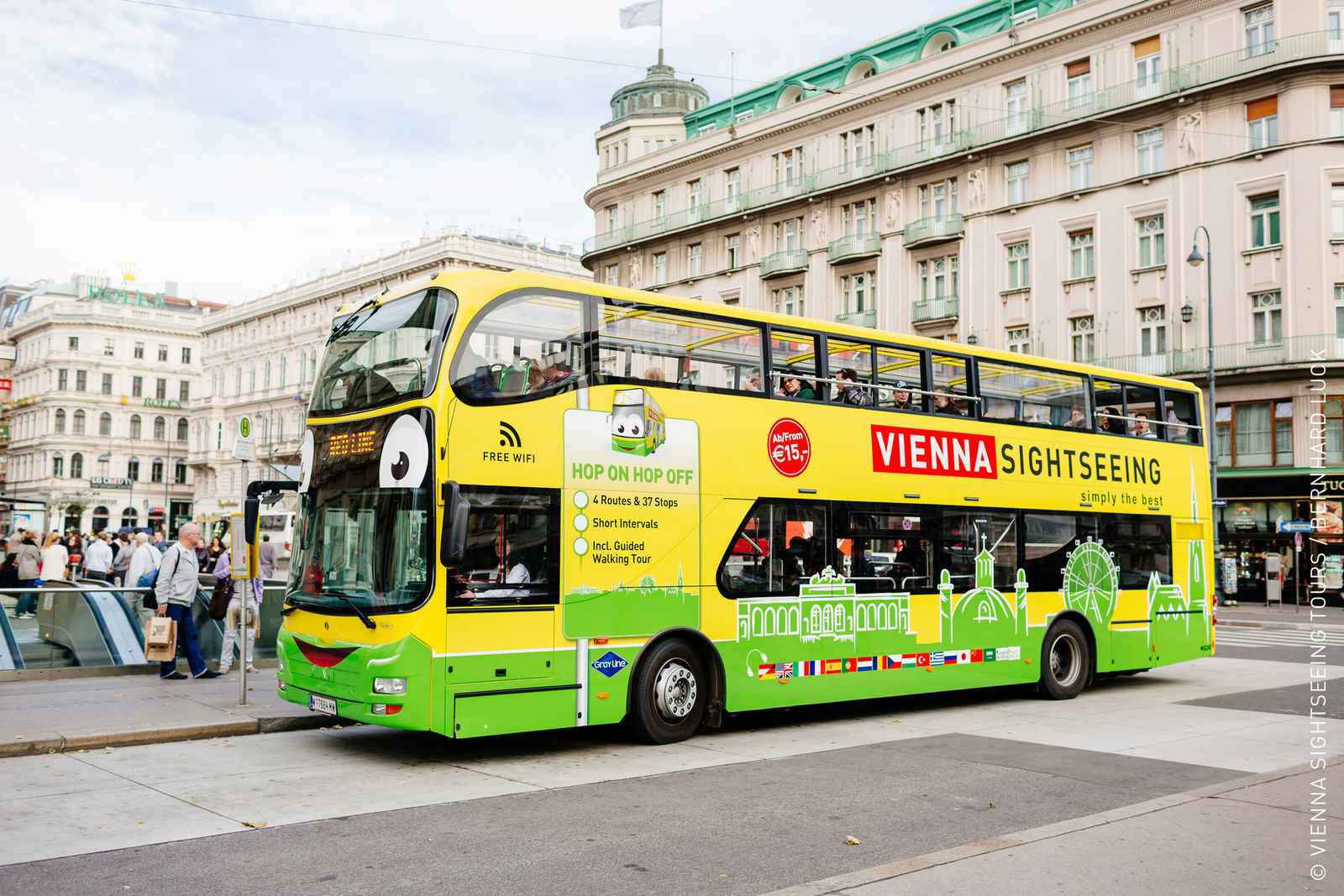 austria bus tour